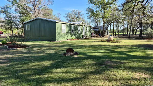 $975,000 | 11259 Highway 80, Leesville, TX 78122