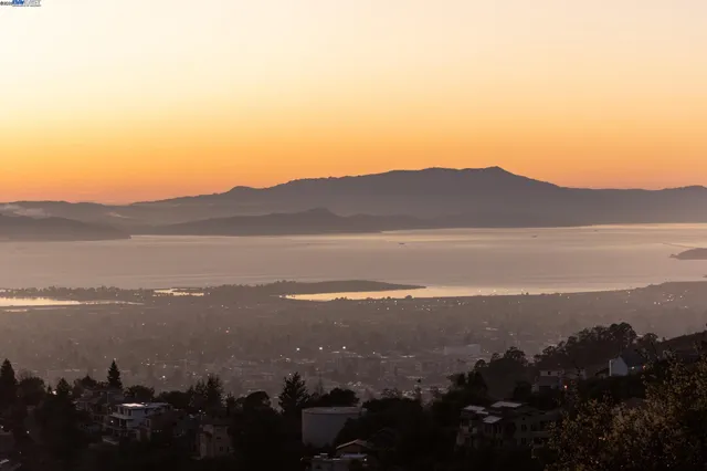 $849,000 | 7041 Devon Way, Berkeley, CA 94705