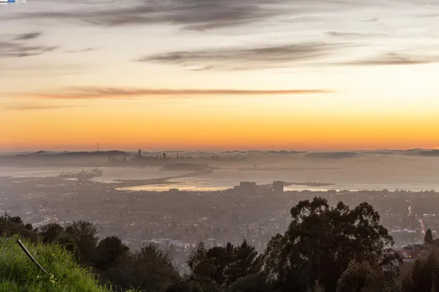 $849,000 | 7041 Devon Way, Berkeley, CA 94705