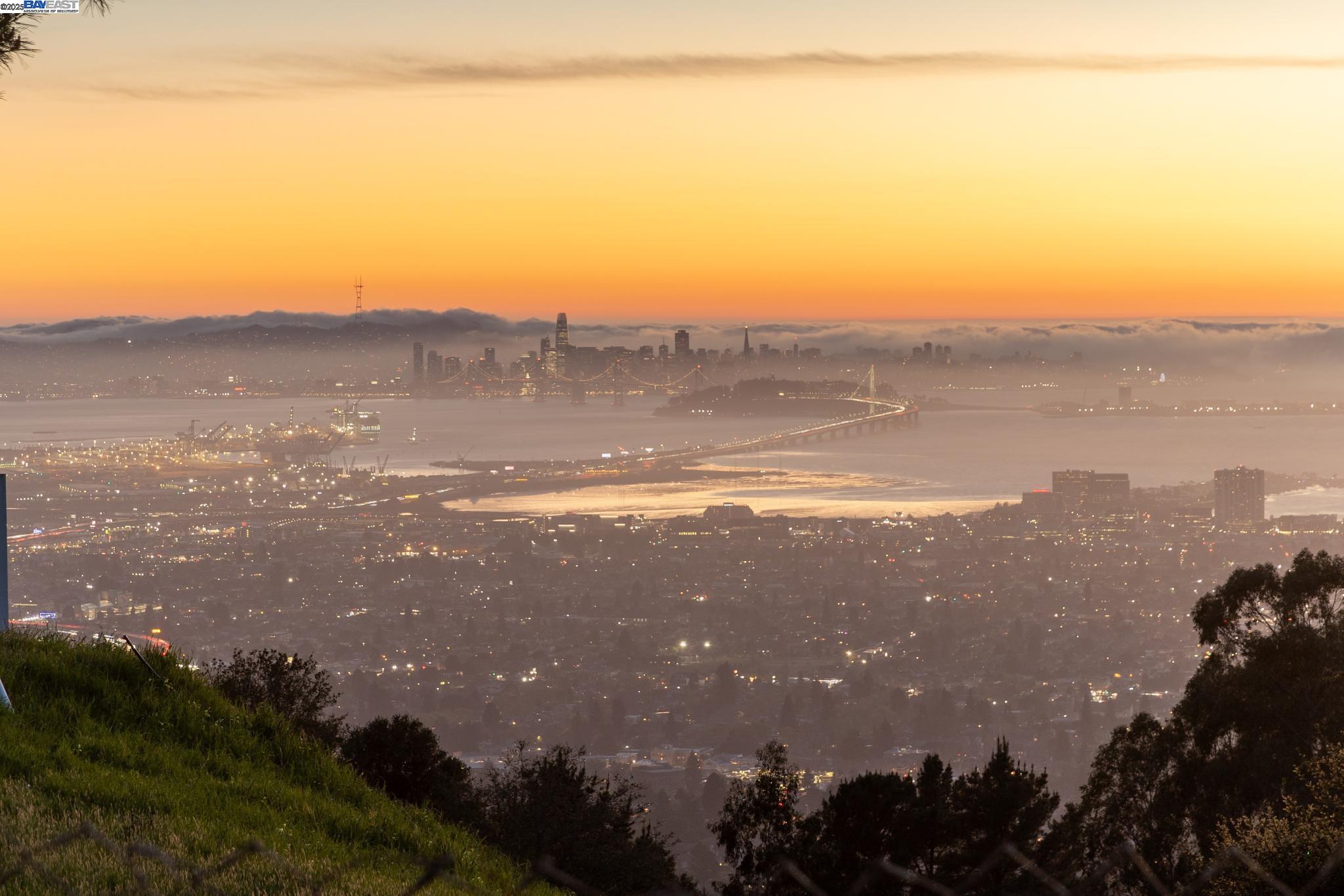 7041 Devon Way Berkeley, CA 94705 - Photo 2 of 19