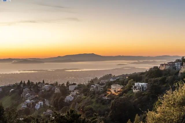 $849,000 | 7041 Devon Way, Berkeley, CA 94705