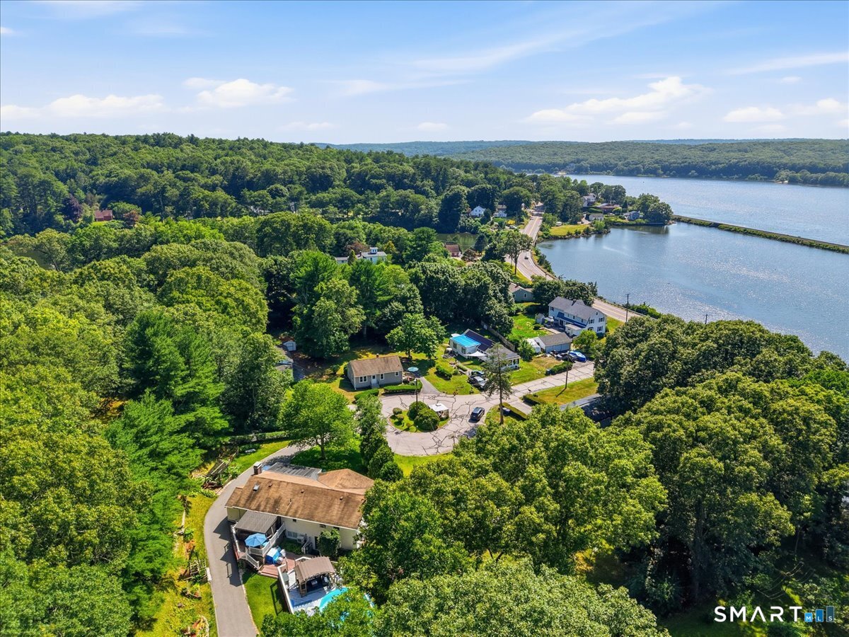 8 Mill Cove Road Ledyard, CT 06335 - Photo 6 of 31