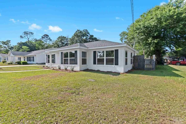 $189,900 | 311 Cloverdale Road, Atmore, AL 36502