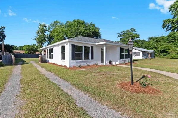 $189,900 | 311 Cloverdale Road, Atmore, AL 36502