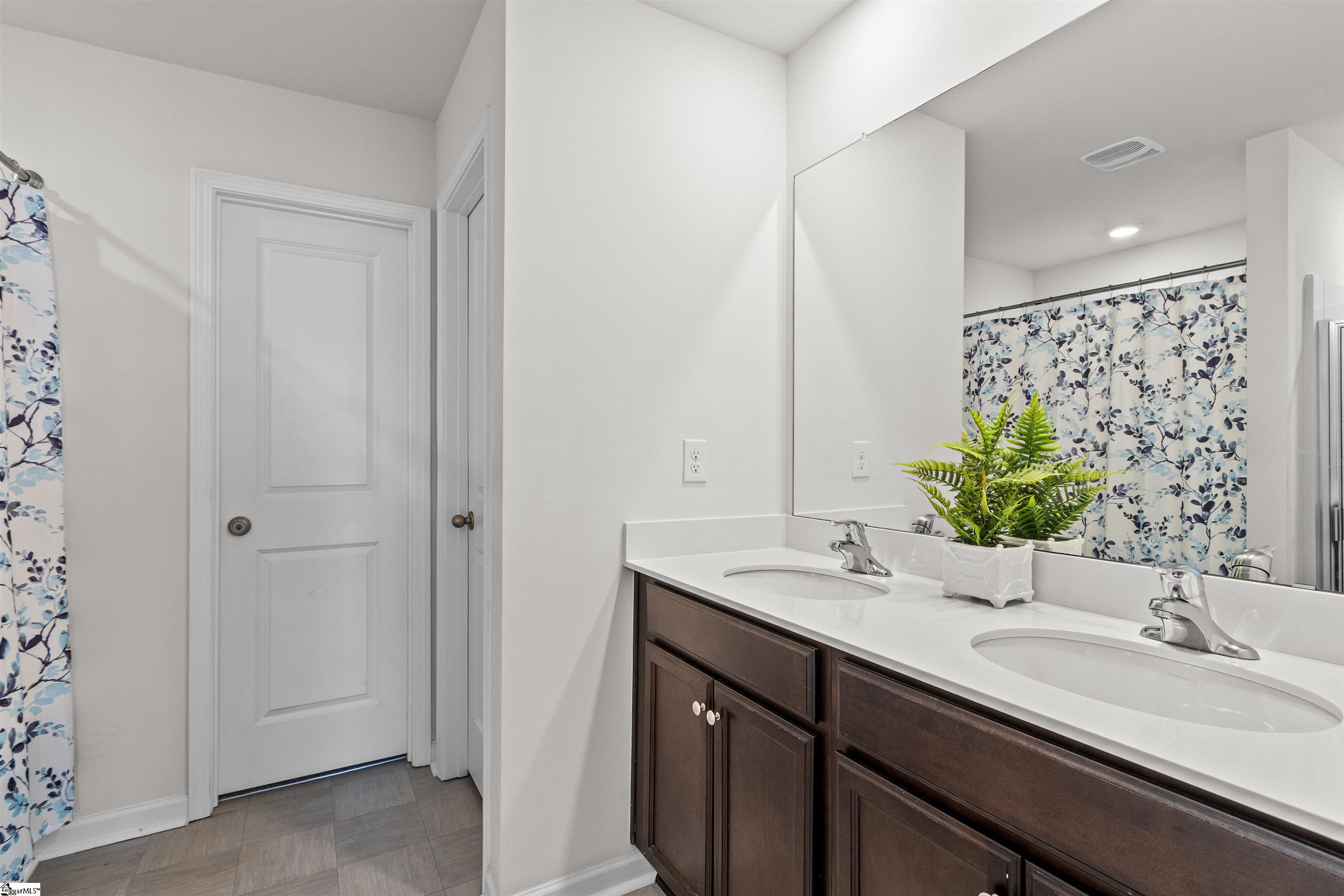 19 Darrowby Way Simpsonville, SC 29680 - Photo 29 of 50