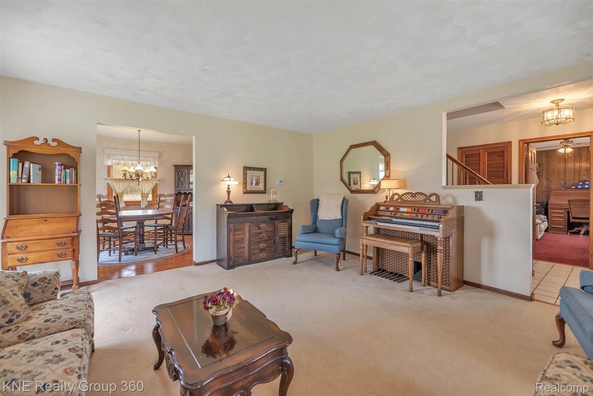 1278 West Barron Road Howell, MI 48855 - Photo 12 of 48 12-Living Room.jpg