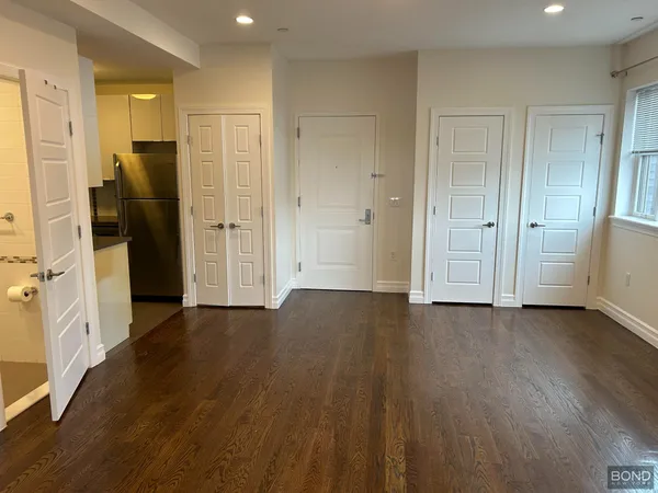 $3,200 | 1329 East 17th Street, Unit 4B | Midwood
