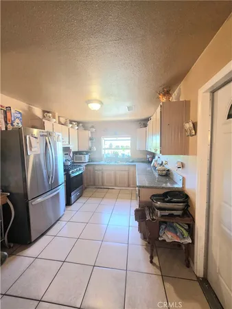 $418,888 | 16486 Hughes Road, Victorville, CA 92395