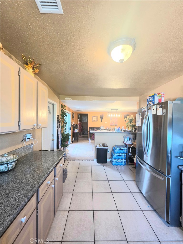 16486 Hughes Road Victorville, CA 92395 - Photo 19 of 23