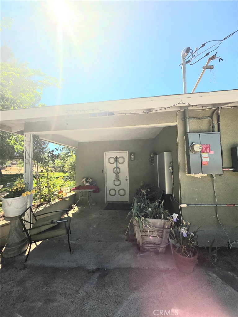 16486 Hughes Road Victorville, CA 92395 - Photo 5 of 23