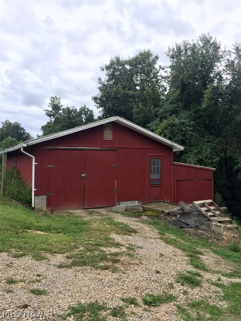 56110 Cline Road Barnesville, OH 43713 - Photo 10 of 30