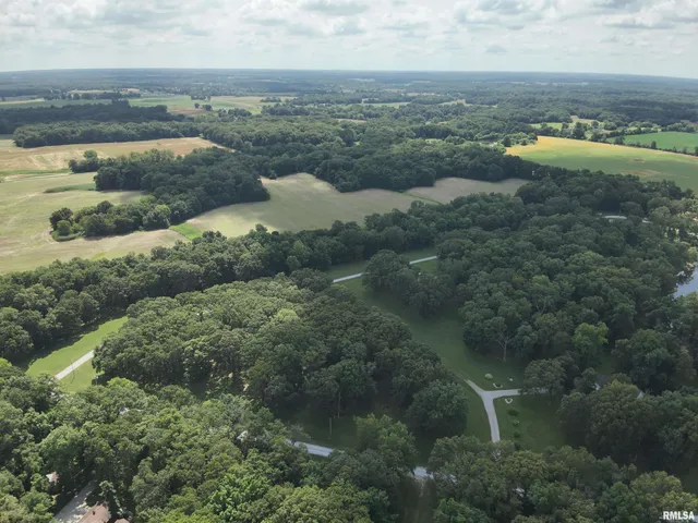 $23,500 | 50-51 Deer Park Drive, Dix, IL 62830