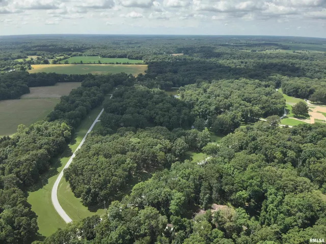 $23,500 | 50-51 Deer Park Drive, Dix, IL 62830