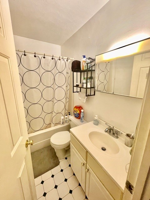 17 Thacher Street, Unit 3 Boston, MA 02113 - Photo 16 of 24 a bathroom with a sink and a mirror