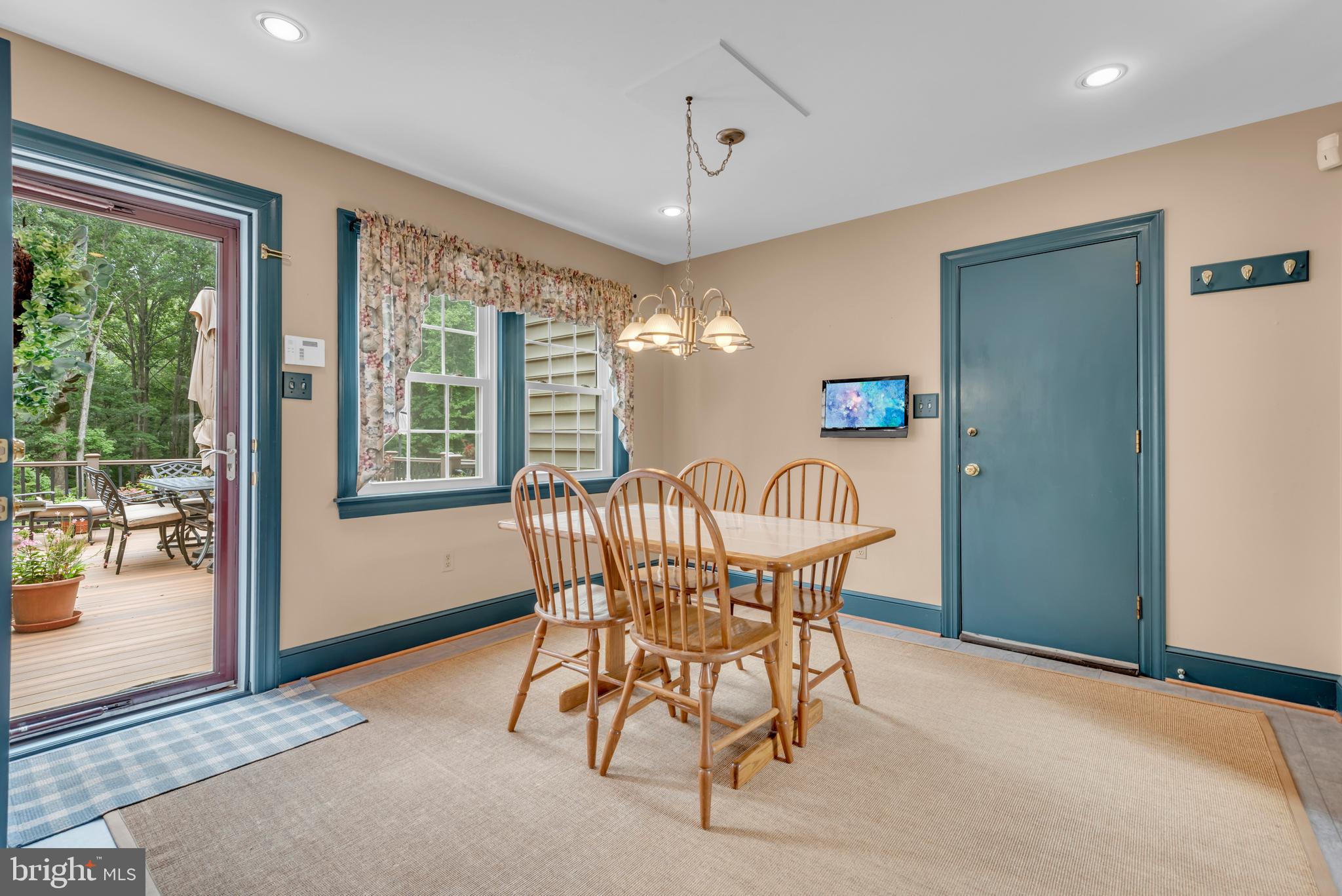 5581 Hardesty Road Sunderland, MD 20689 - Photo 35 of 65 Breakfast room, view 3