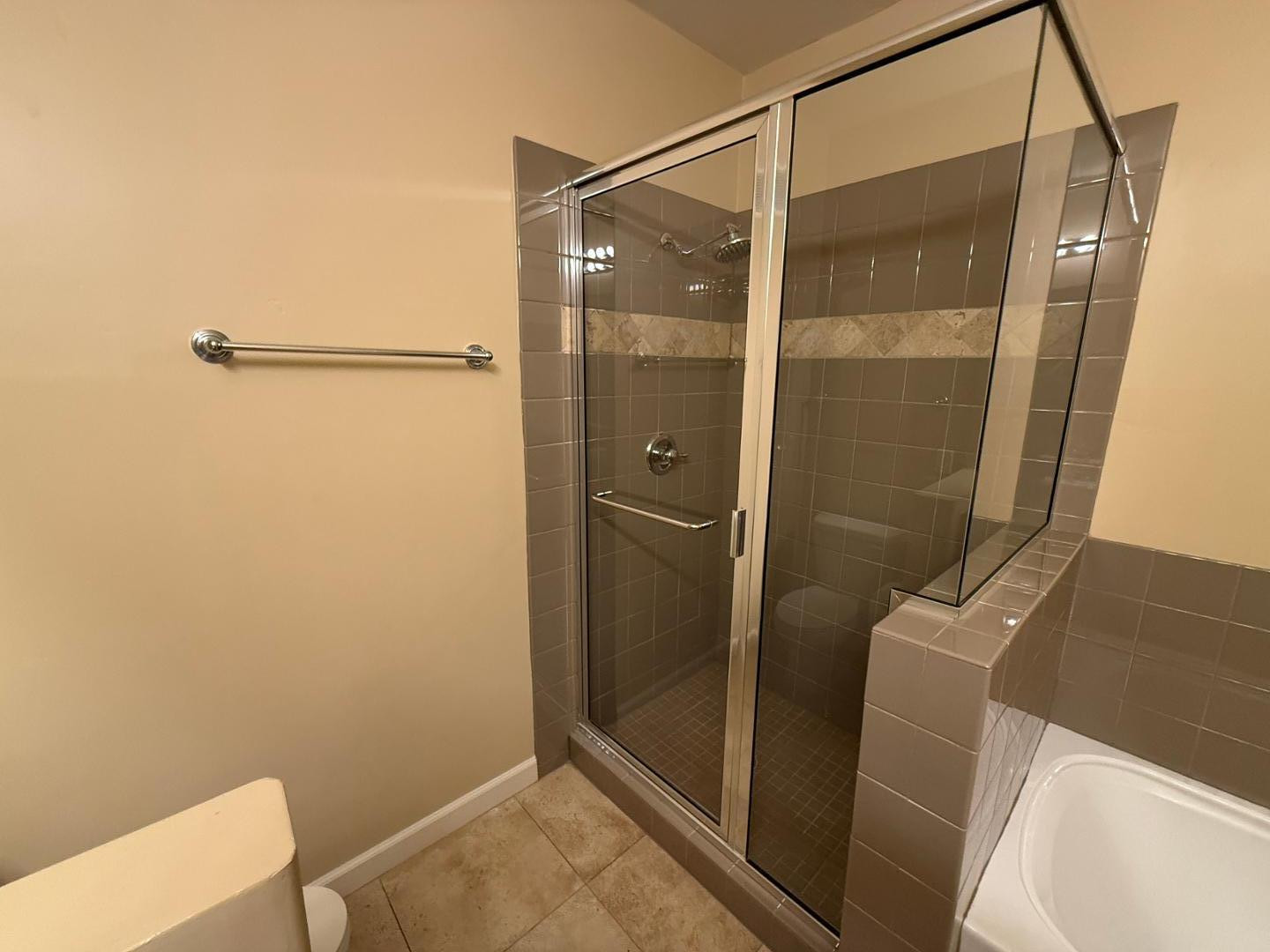 7291 North Scottsdale Road, Unit 3003 Paradise Valley, AZ 85253 - Photo 17 of 45 a bathroom with a shower and toilet