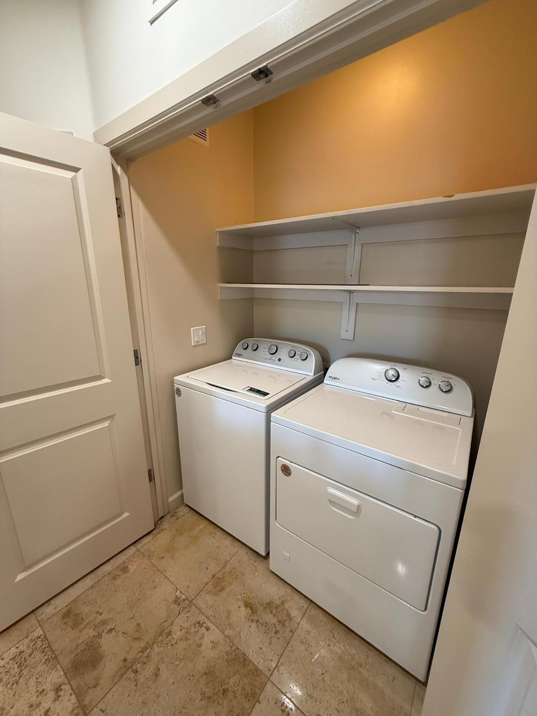 7291 North Scottsdale Road, Unit 3003 Paradise Valley, AZ 85253 - Photo 5 of 45 a utility room with dryer and washer