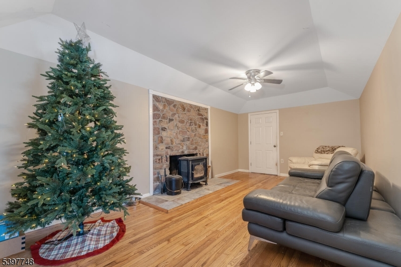 53 Jacobs Road Rockaway, NJ 07866 - Photo 8 of 21