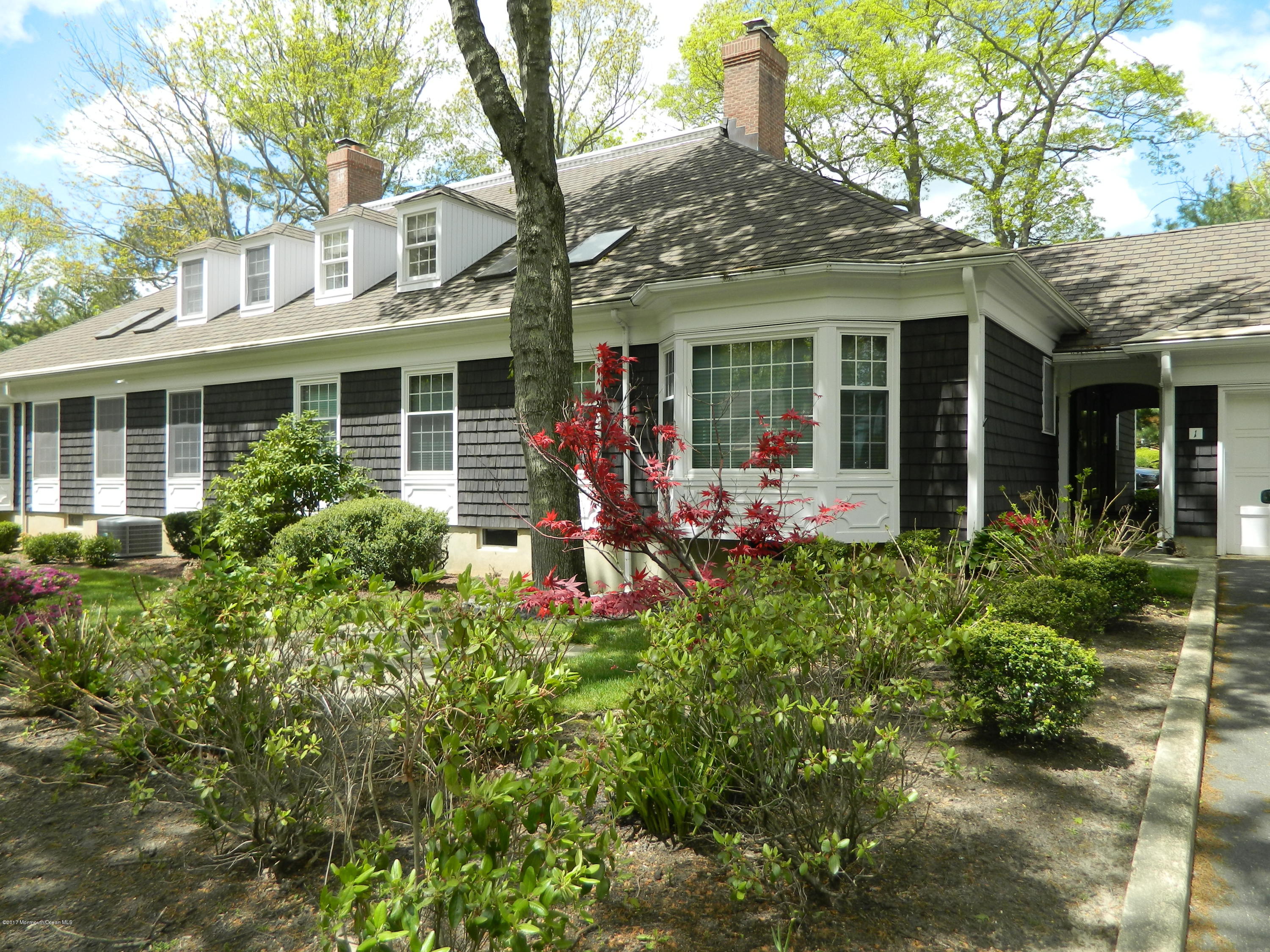 2 Berkeley Square Brielle, NJ 08730 - Photo 2 of 17 2013-05-29 19.27.47