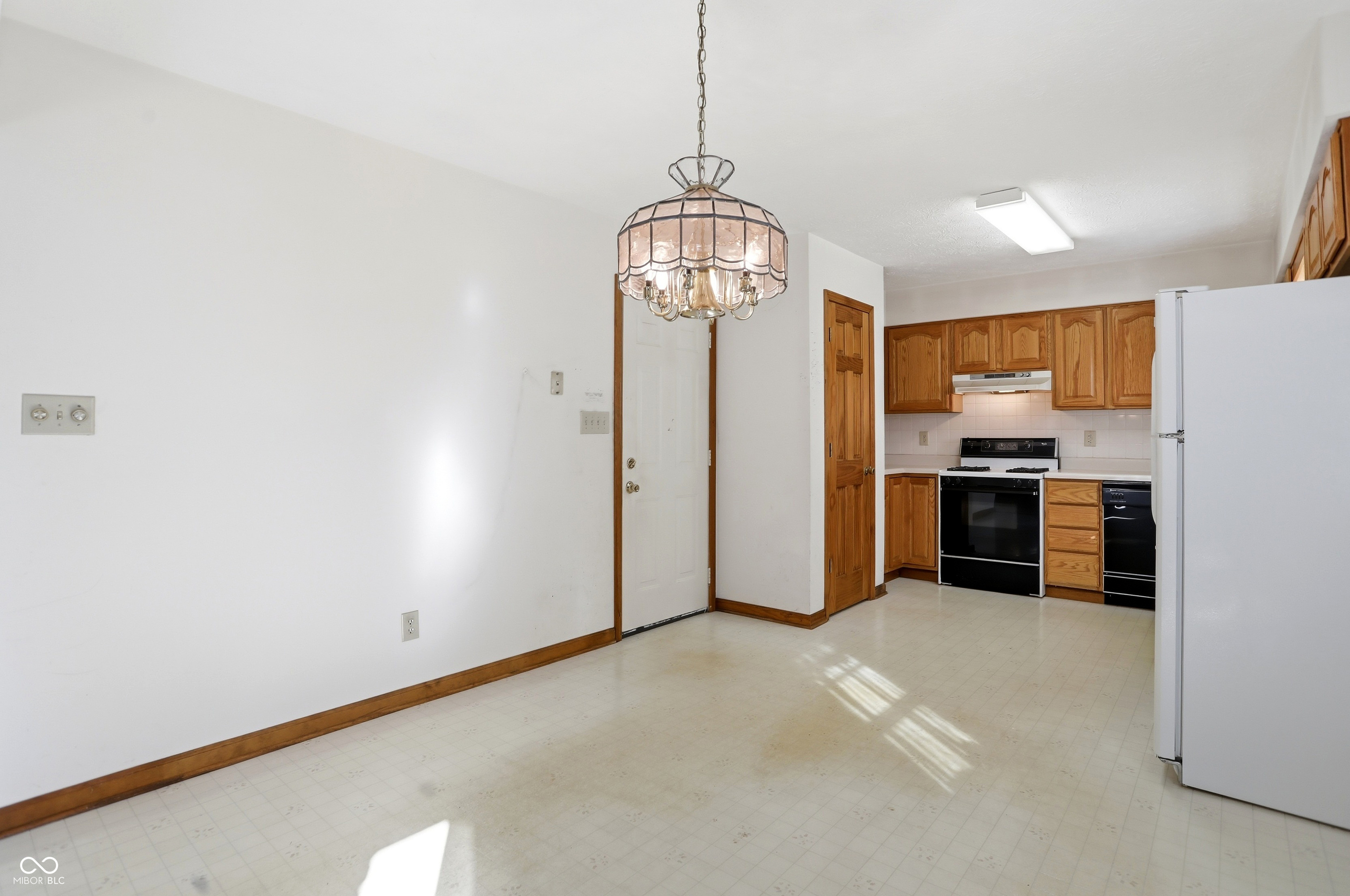 8530 Big Bend Road Martinsville, IN 46151 - Photo 17 of 52