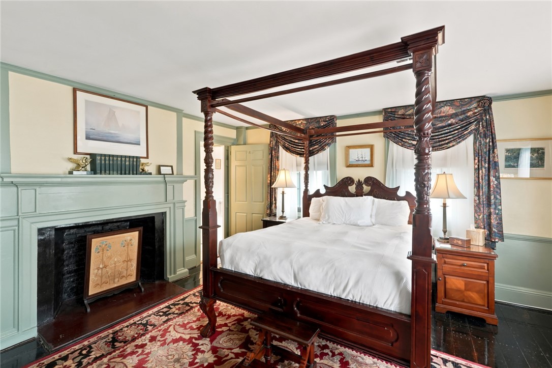 352 Spring Street Newport, RI 02840 - Photo 18 of 50 Bedroom 3