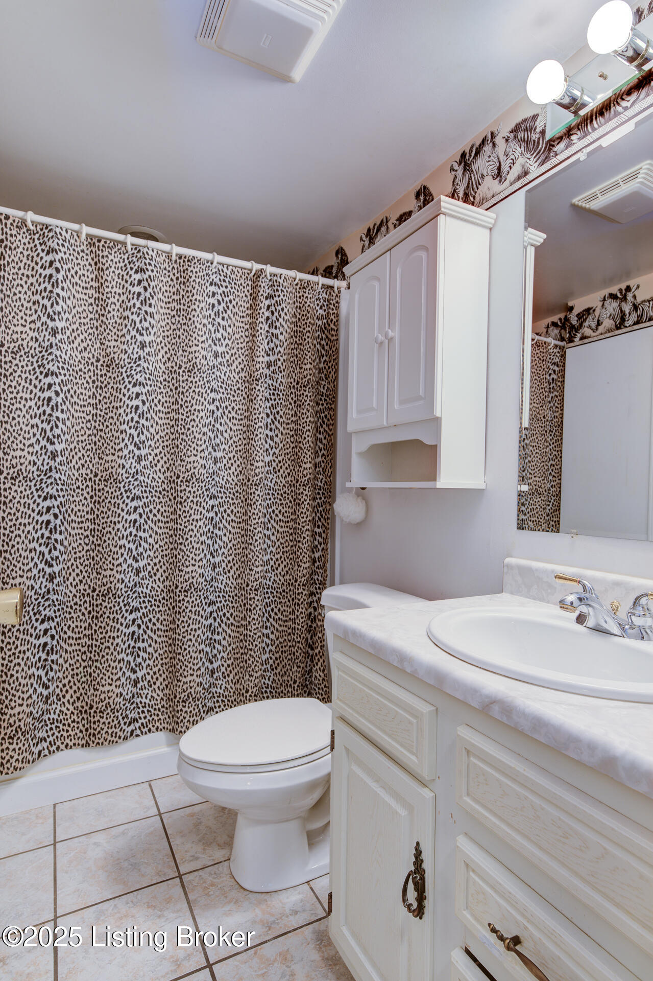 4202 Evergreen Road Crestwood, KY 40014 - Photo 30 of 55 Lower Level Full Bathroom