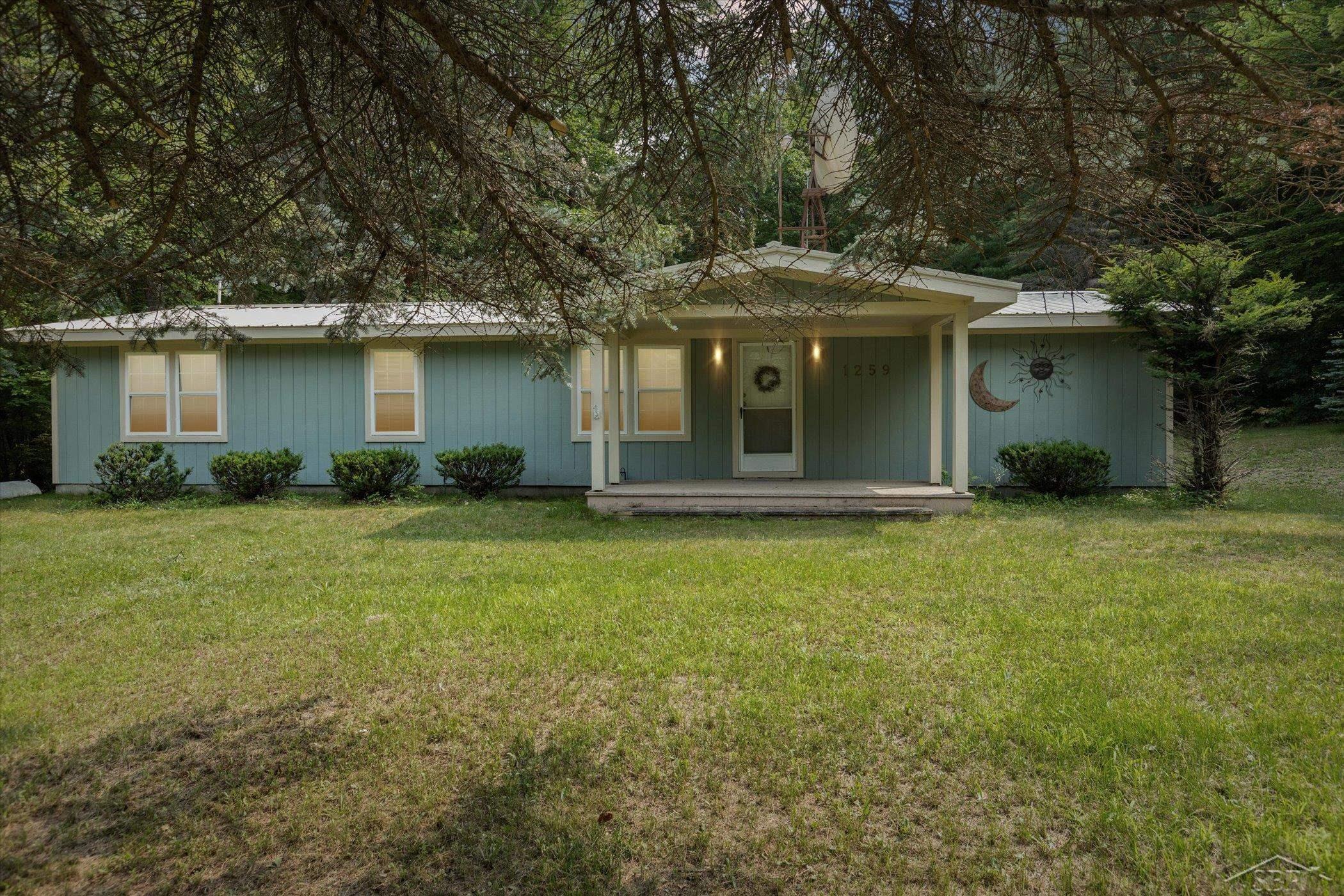1259 Clarosky Road Gladwin, MI 48624 - Photo 1 of 33 Gallery Image 1