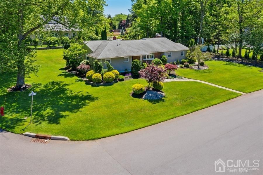 33 Southfield Road Edison, NJ 08820 - Photo 32 of 36