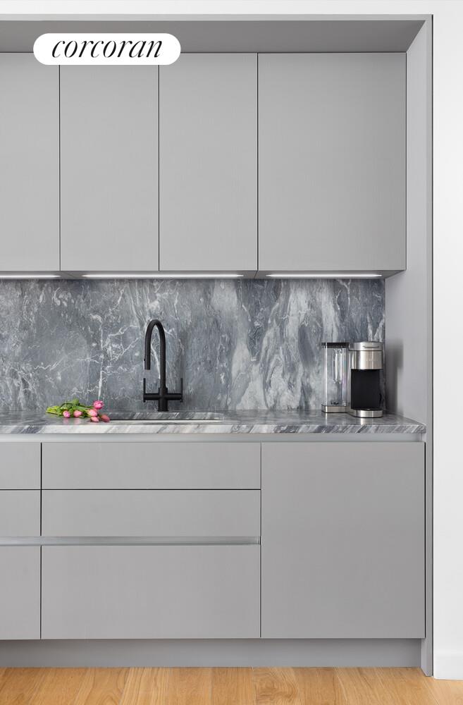 547 West 47th Street, Unit 604 Manhattan, NY 10036 - Photo 8 of 35