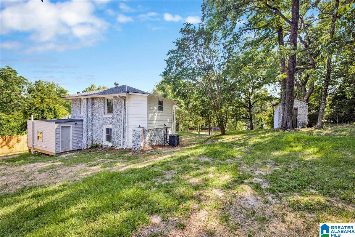 308 Polly Reed Road Northeast Birmingham, AL 35215 - Photo 5 of 23