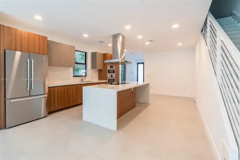 $1,420,000 | 909 Northeast 16th Avenue, Fort Lauderdale, FL 33304