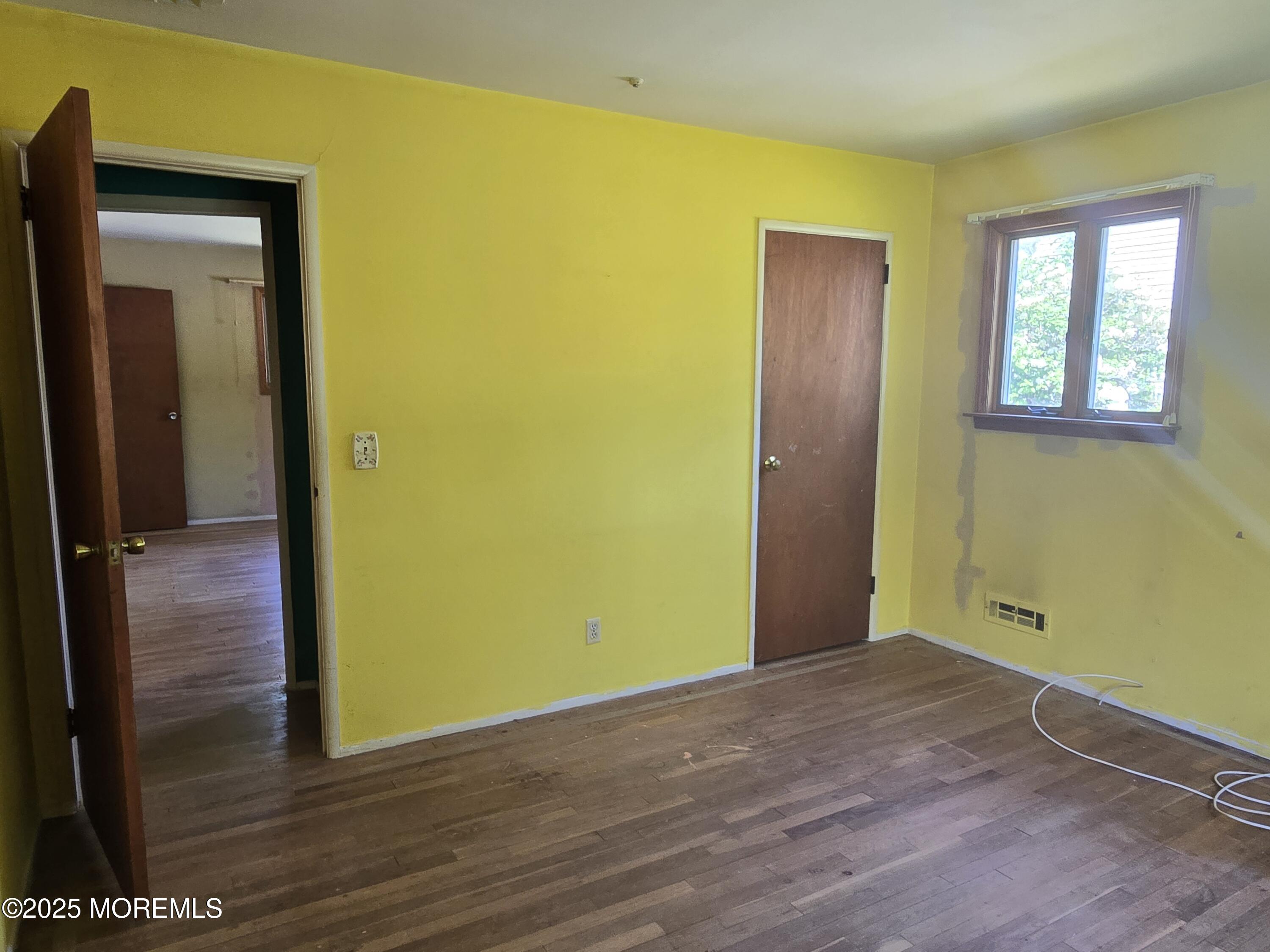 13 Mayfair Road Holmdel, NJ 07733 - Photo 14 of 31 20250512_132053