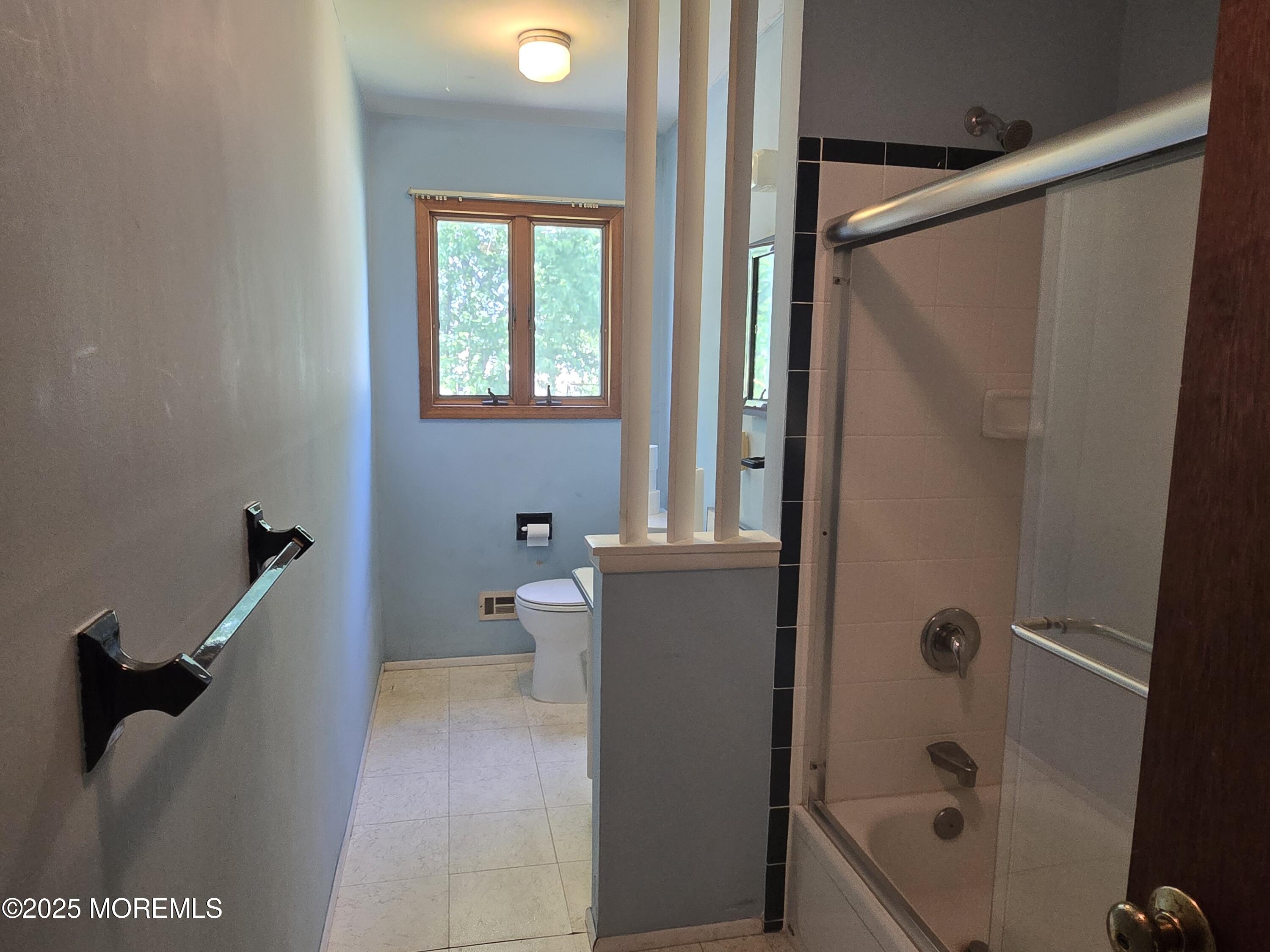 13 Mayfair Road Holmdel, NJ 07733 - Photo 16 of 31 20250512_132204