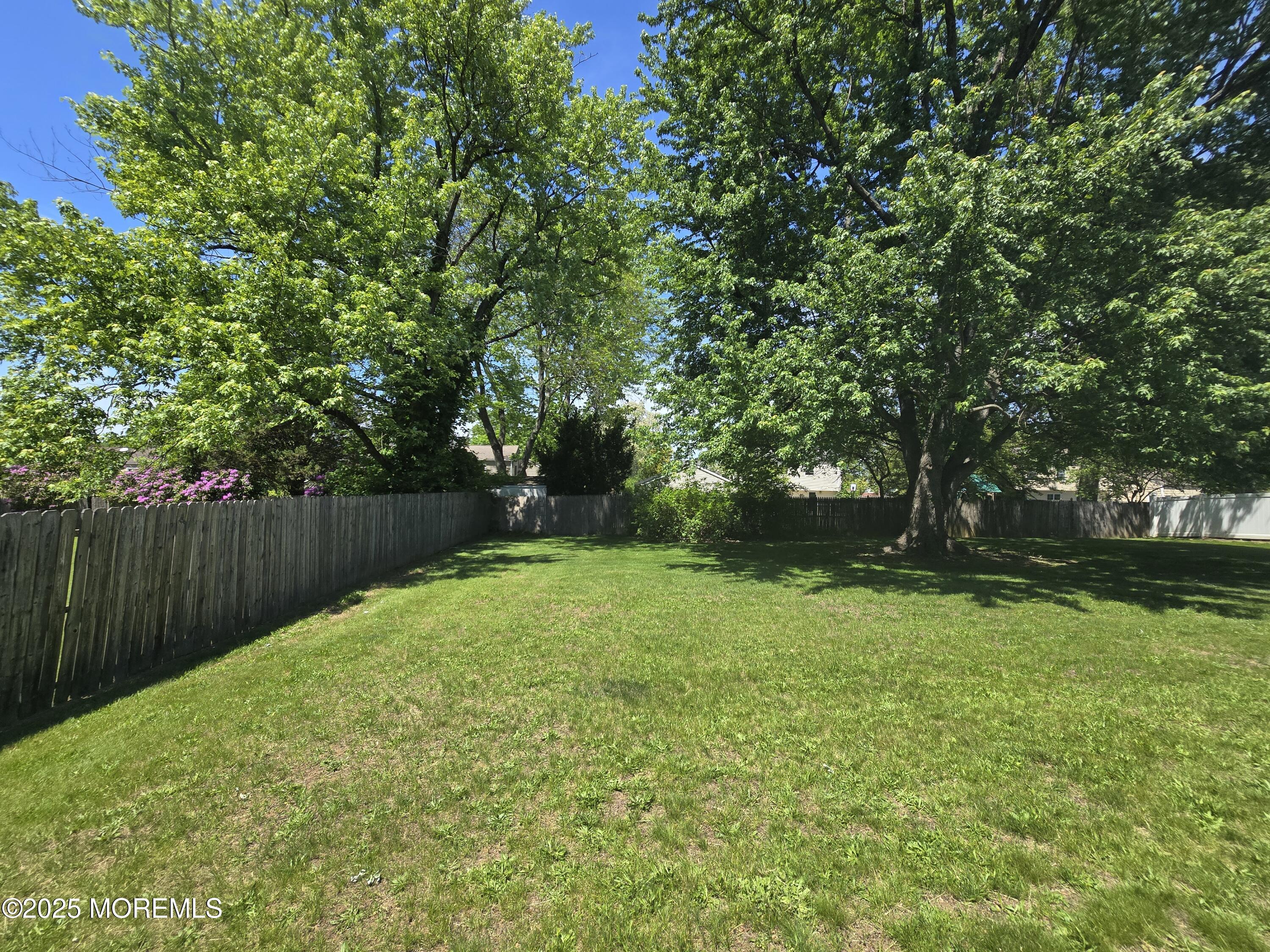 13 Mayfair Road Holmdel, NJ 07733 - Photo 23 of 31 20250512_132618