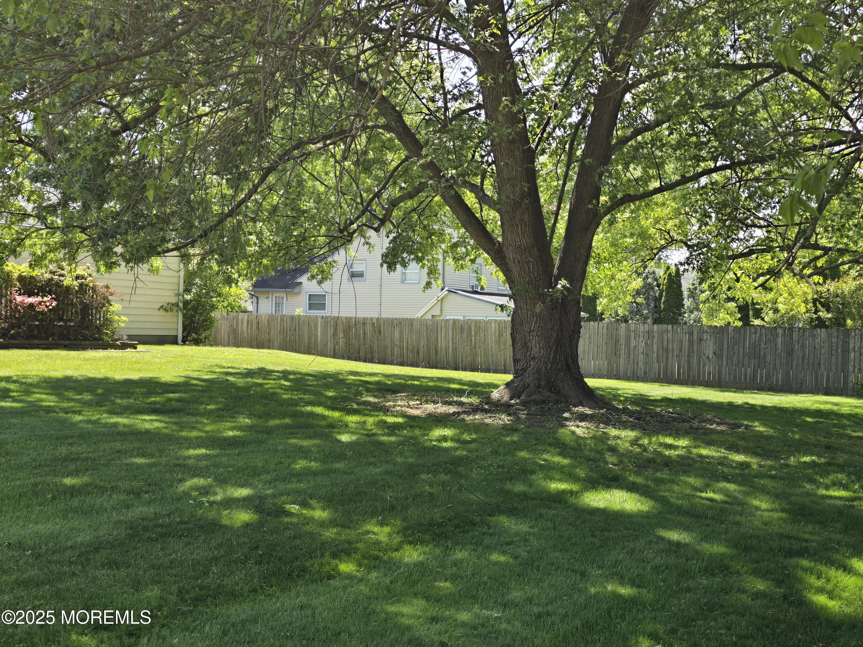 13 Mayfair Road Holmdel, NJ 07733 - Photo 26 of 31 20250512_132449