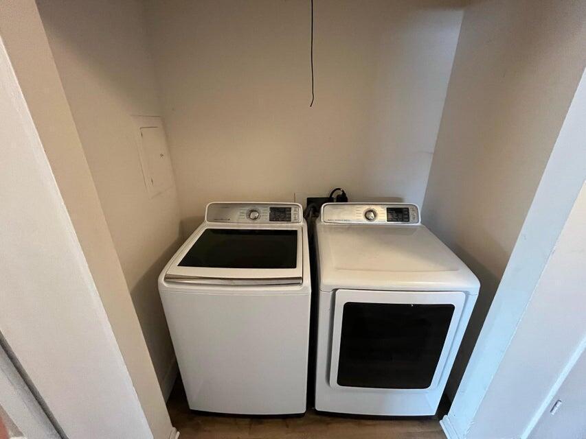 34 Eaton Street Delaware, OH 43015 - Photo 8 of 11 Laundry