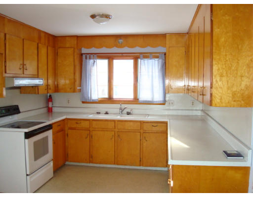 2 Merrimac Street Merrimac, MA 01860 - Photo 3 of 9 Gallery Image 3