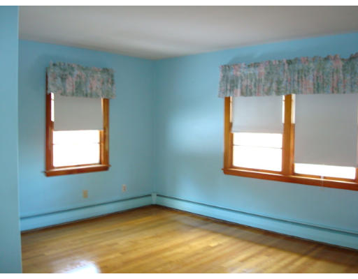 2 Merrimac Street Merrimac, MA 01860 - Photo 5 of 9 Gallery Image 5