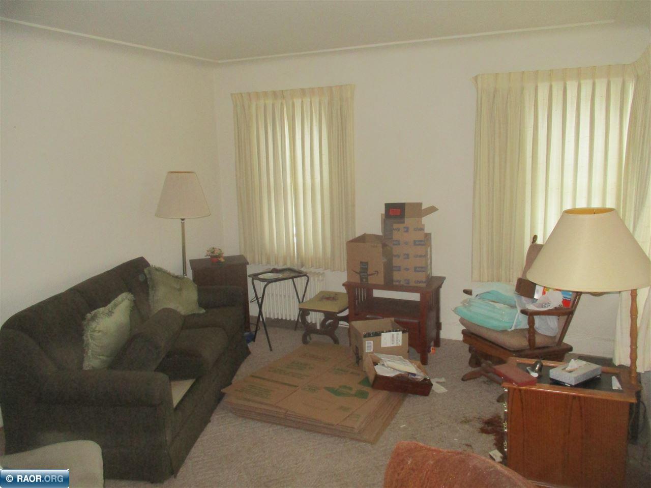 2828 East 3rd Avenue Hibbing, MN 55746 - Photo 3 of 5