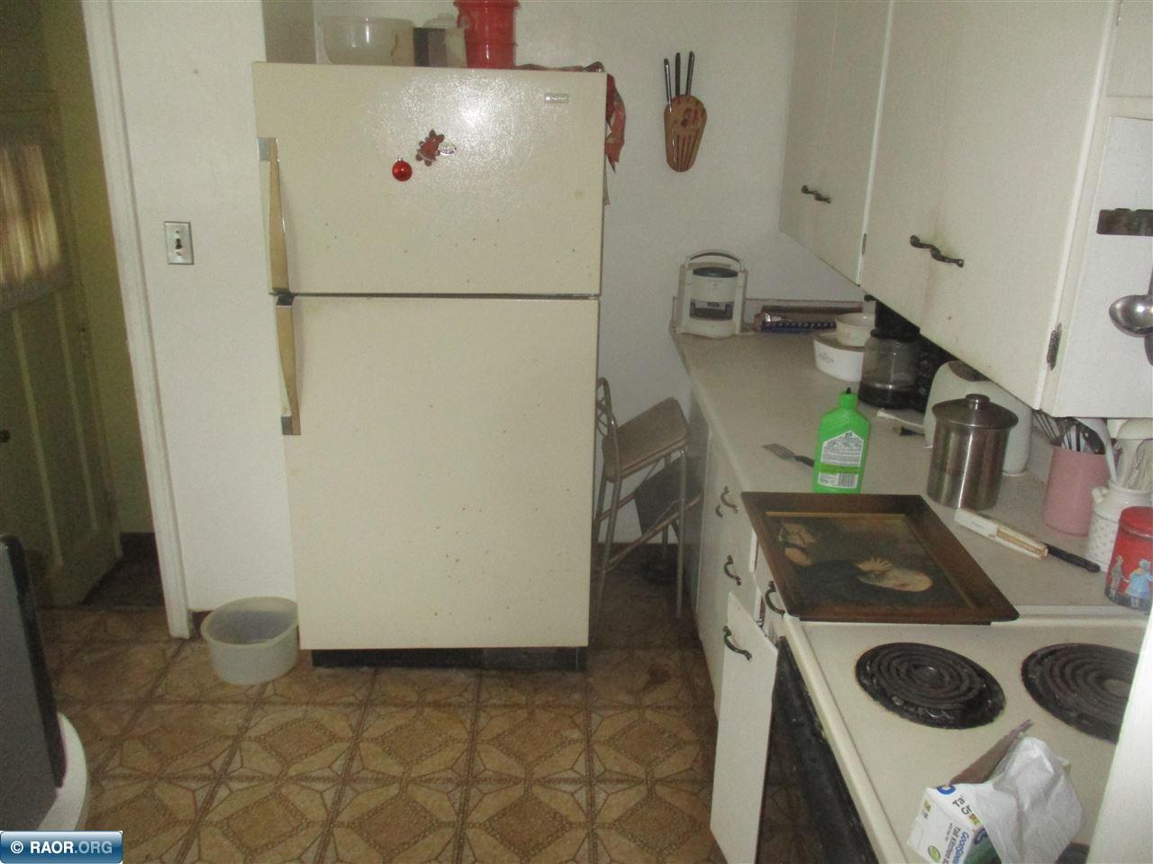 2828 East 3rd Avenue Hibbing, MN 55746 - Photo 4 of 5