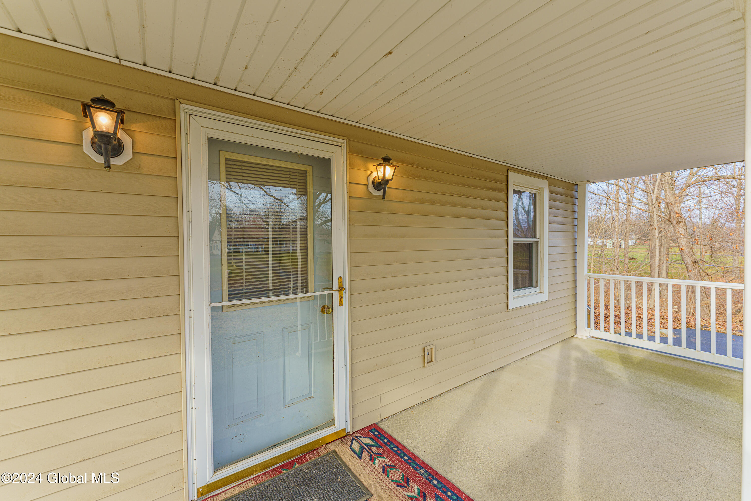 2931 River Road Melrose, NY 12121 - Photo 7 of 59 0 Front 4