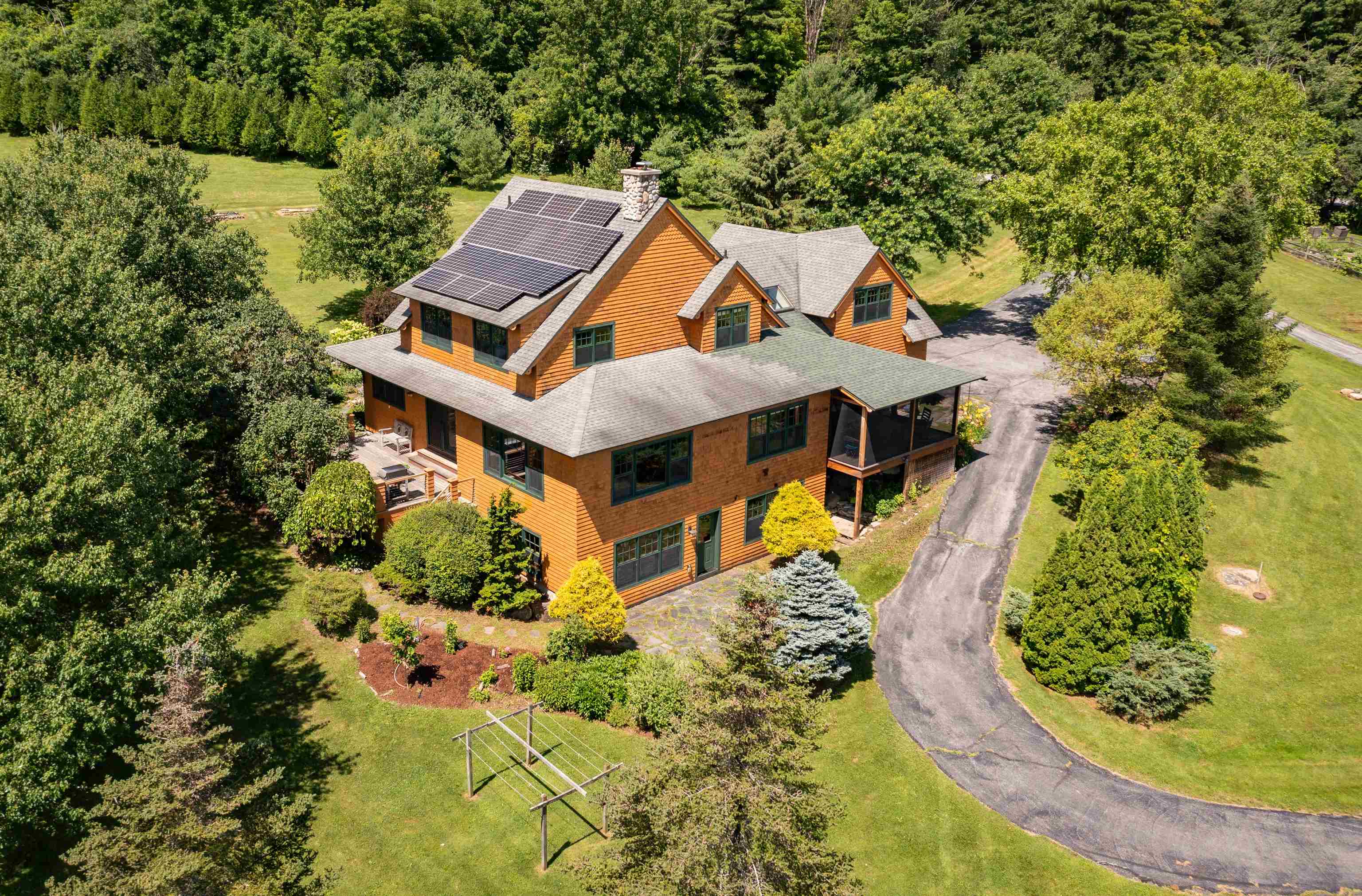 947 Oak Hill Road Williston, VT 05495 - Photo 1 of 55 Gallery Image 1