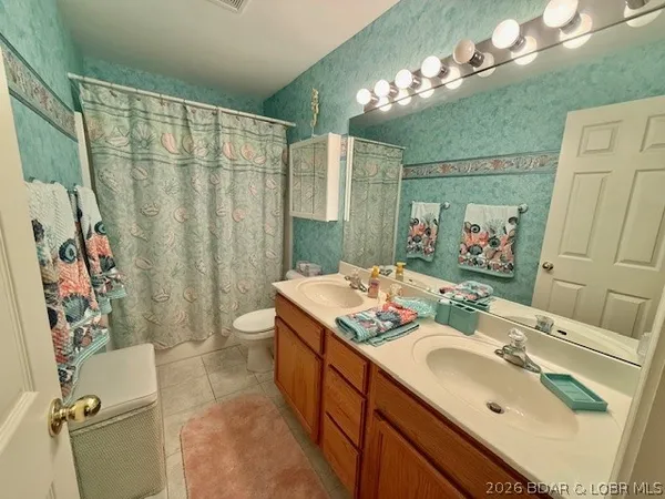 $255,000 | 93 Cedar Glen Court, Unit 1B, Camdenton, MO 65020
