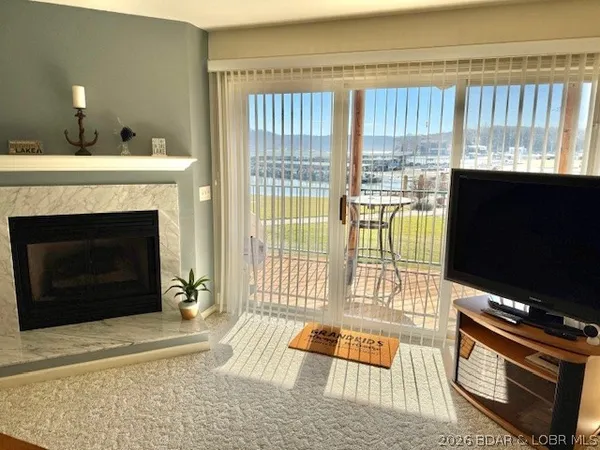 $255,000 | 93 Cedar Glen Court, Unit 1B, Camdenton, MO 65020