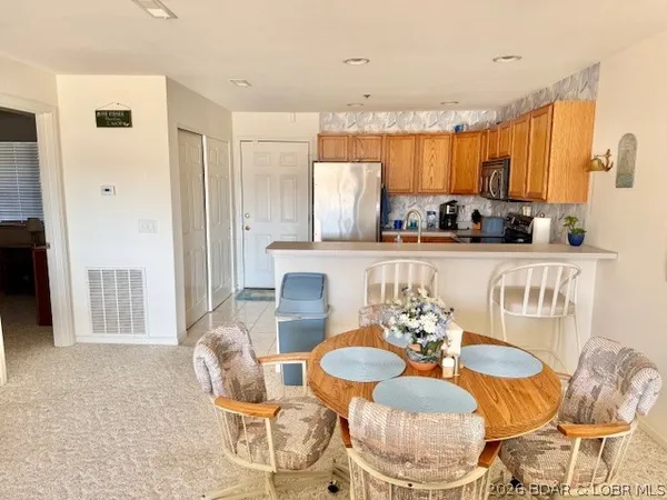 $255,000 | 93 Cedar Glen Court, Unit 1B, Camdenton, MO 65020