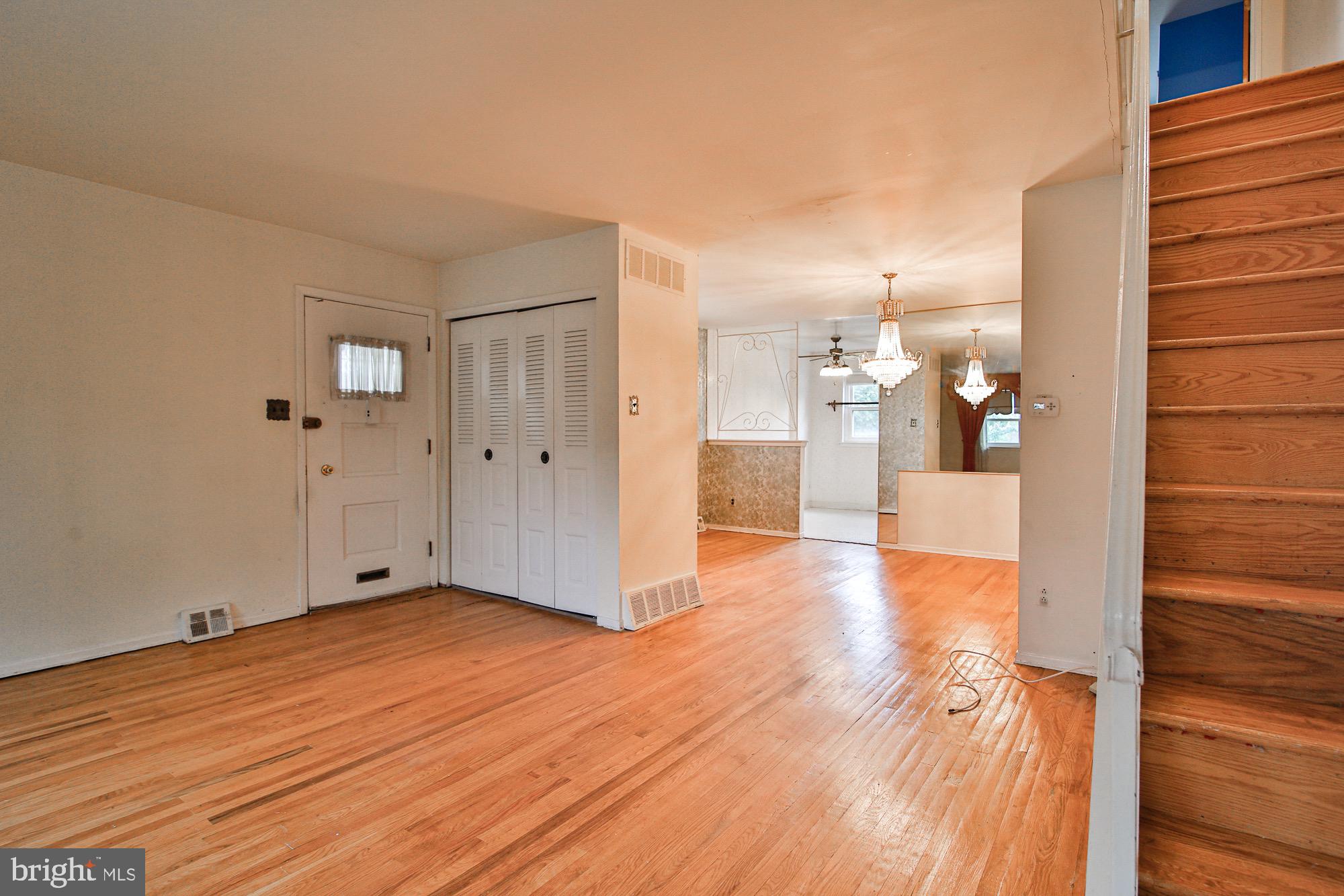 9954 Wingtip Road Philadelphia, PA 19115 - Photo 8 of 31 Gallery Image 8