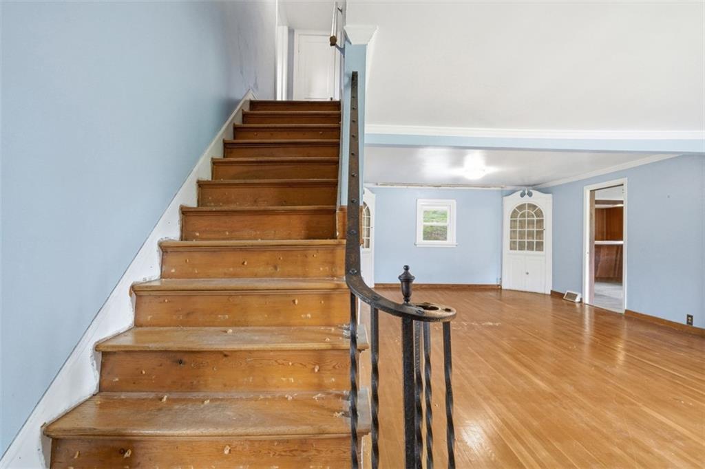 213 Center Street Monroeville, PA 15146 - Photo 4 of 48