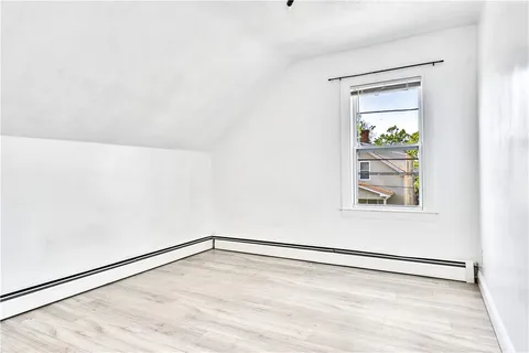 $1,900 | 86 Woodward Avenue, Unit 2, East Providence, RI 02914