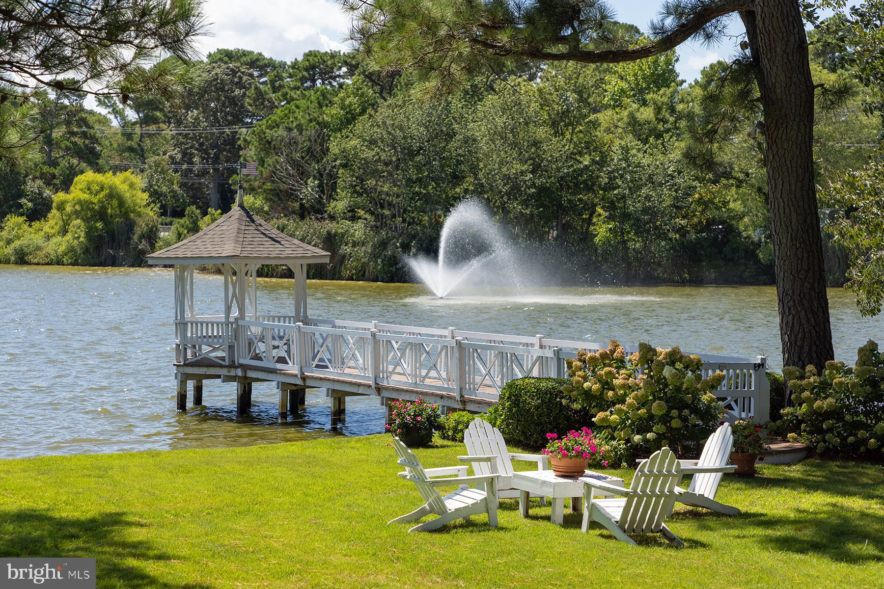 24 Blackpool Road Rehoboth Beach, DE 19971 - Photo 75 of 78 Silver Lake fountain