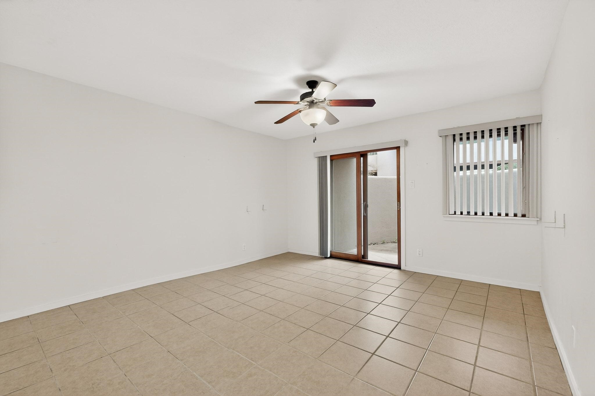 601 West San Mateo Road, Unit 27 Santa Fe, NM 87505 - Photo 27 of 27 Living Area - Unstaged